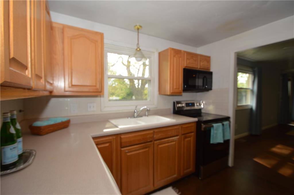 7607 Harcourt Road Indianapolis, IN 46260 - Photo 13 of 34 Gallery Image 13