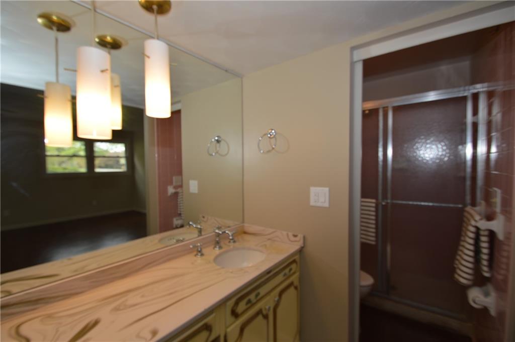 7607 Harcourt Road Indianapolis, IN 46260 - Photo 20 of 34 Gallery Image 20
