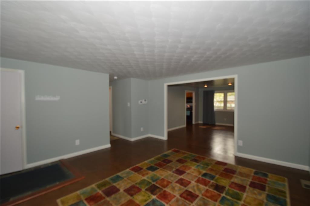 7607 Harcourt Road Indianapolis, IN 46260 - Photo 3 of 34 Gallery Image 3