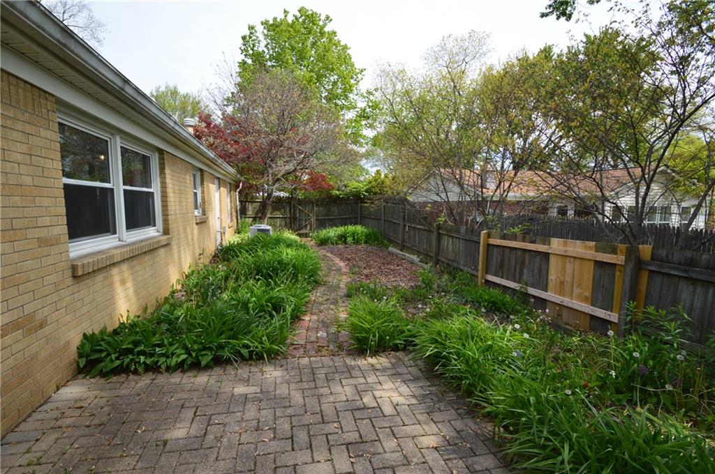 7607 Harcourt Road Indianapolis, IN 46260 - Photo 30 of 34 Gallery Image 30