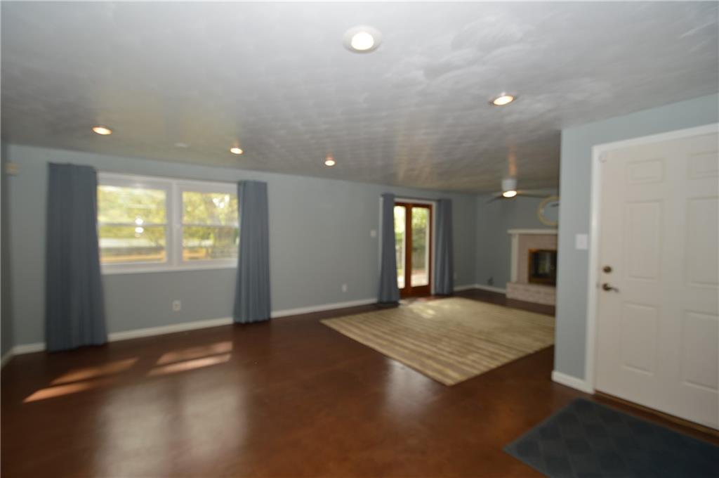 7607 Harcourt Road Indianapolis, IN 46260 - Photo 5 of 34 Gallery Image 5