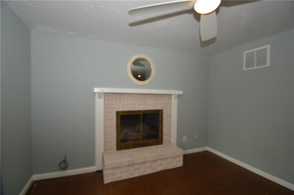 7607 Harcourt Road Indianapolis, IN 46260 - Photo 10 of 34 Gallery Image 10