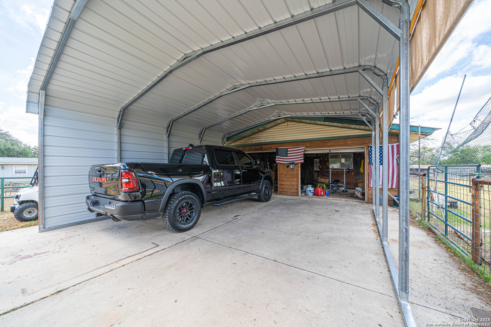 10544 Macaway Road Adkins, TX 78101 - Photo 6 of 40