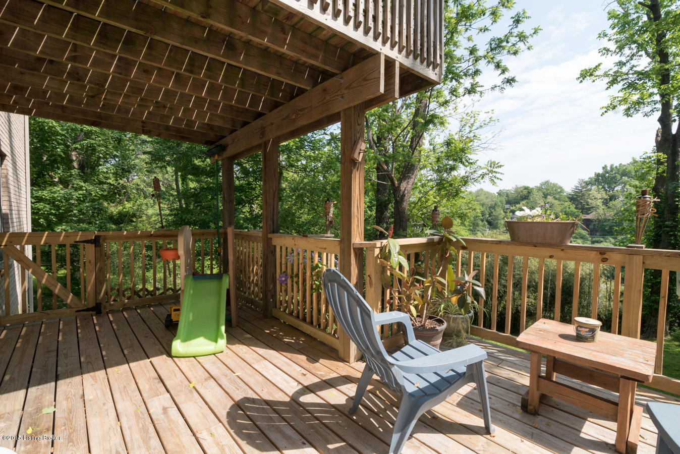 3072 University Road Louisville, KY 40206 - Photo 38 of 45 Lower deck