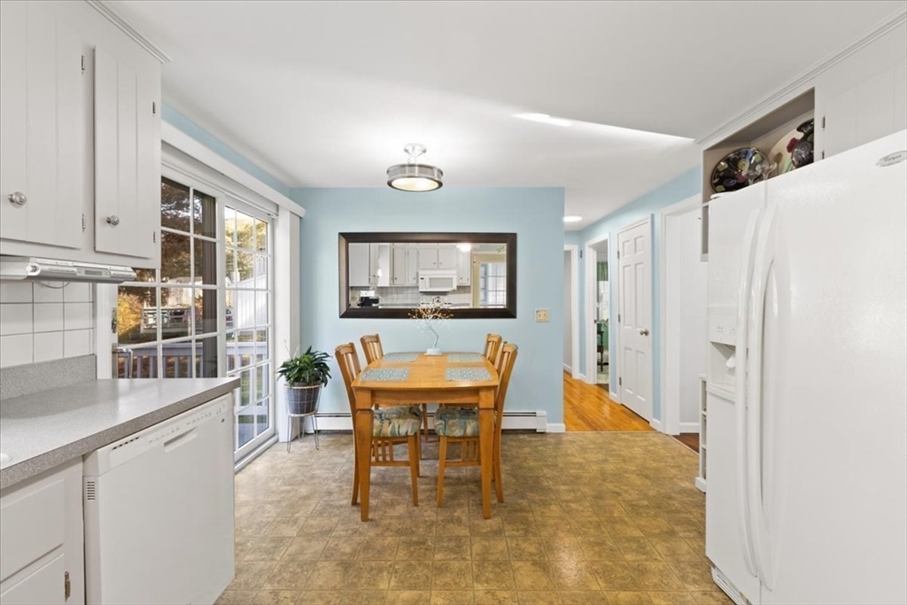 20 Carlton Road Bourne, MA 02532 - Photo 11 of 41