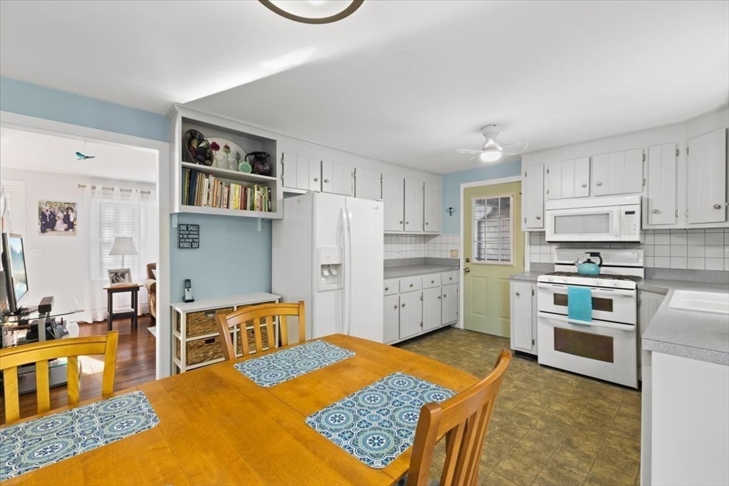 20 Carlton Road Bourne, MA 02532 - Photo 12 of 41
