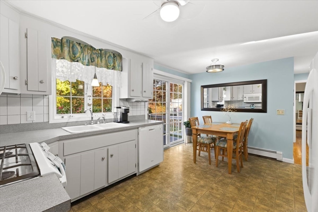 20 Carlton Road Bourne, MA 02532 - Photo 14 of 41