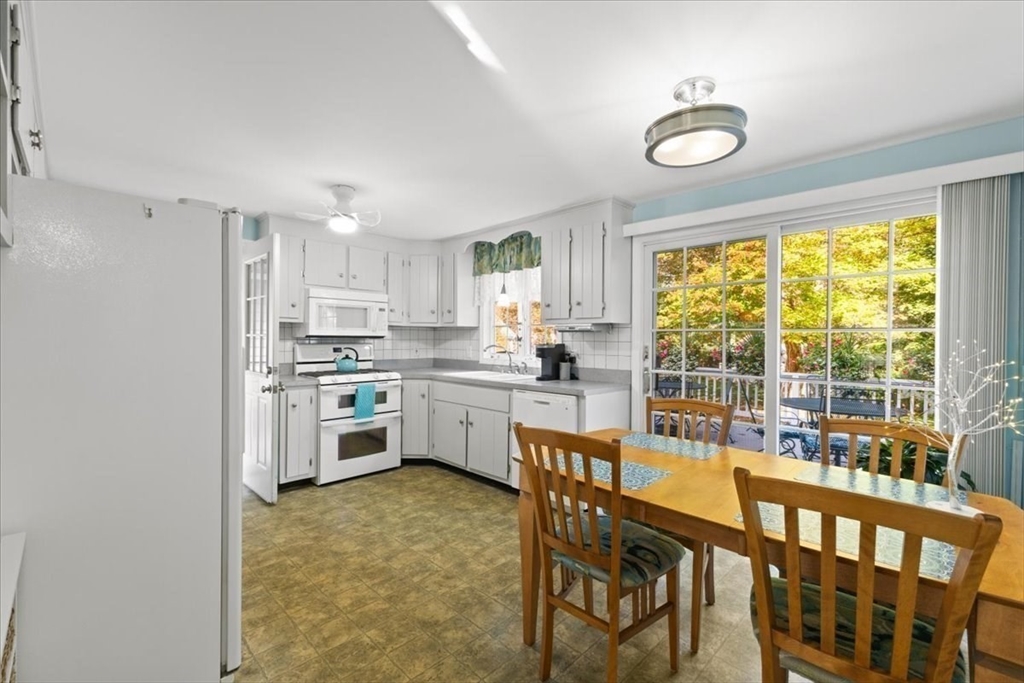 20 Carlton Road Bourne, MA 02532 - Photo 16 of 41