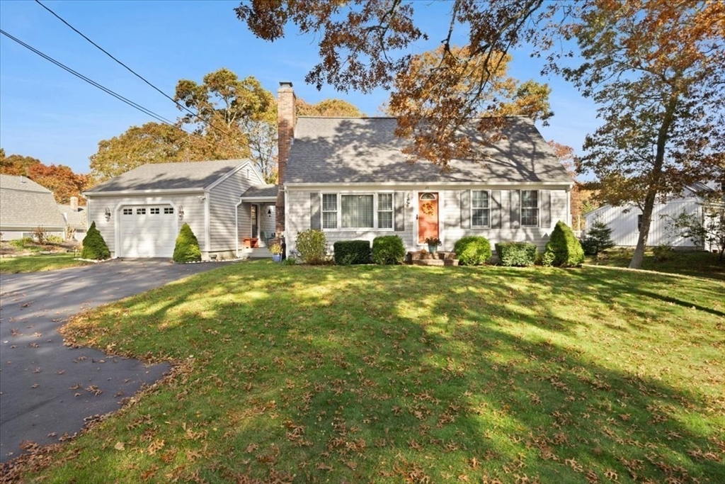 20 Carlton Road Bourne, MA 02532 - Photo 2 of 41