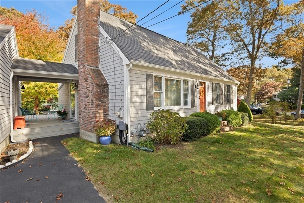 20 Carlton Road Bourne, MA 02532 - Photo 3 of 41