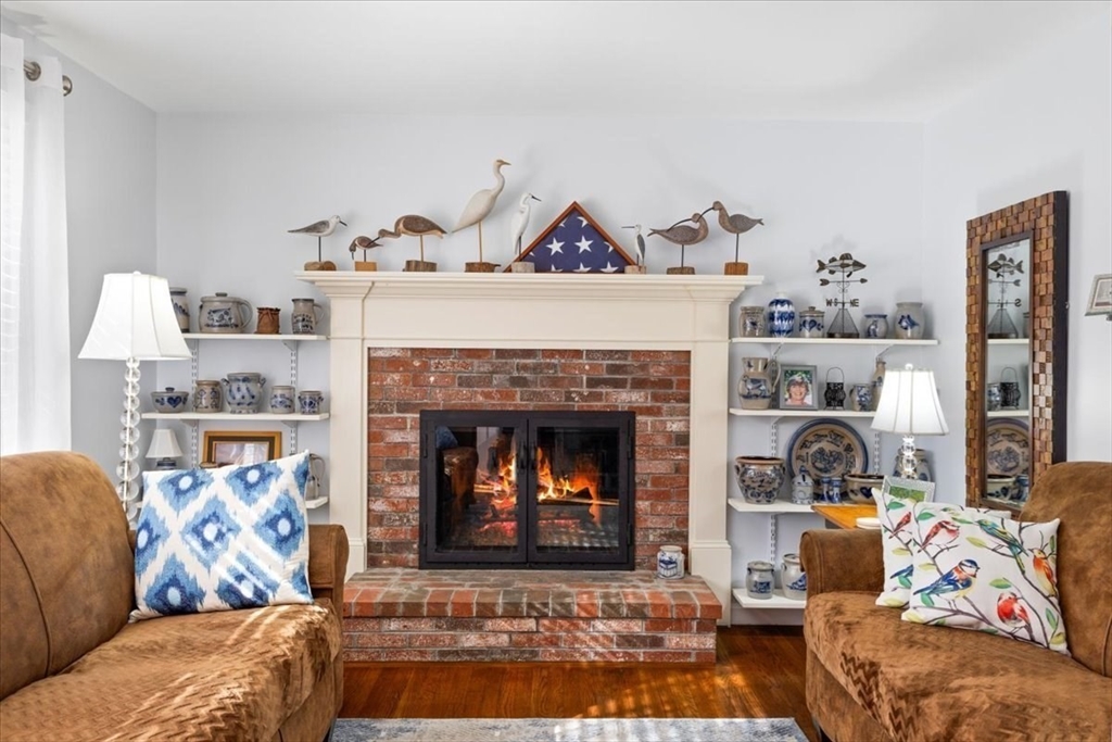 20 Carlton Road Bourne, MA 02532 - Photo 5 of 41