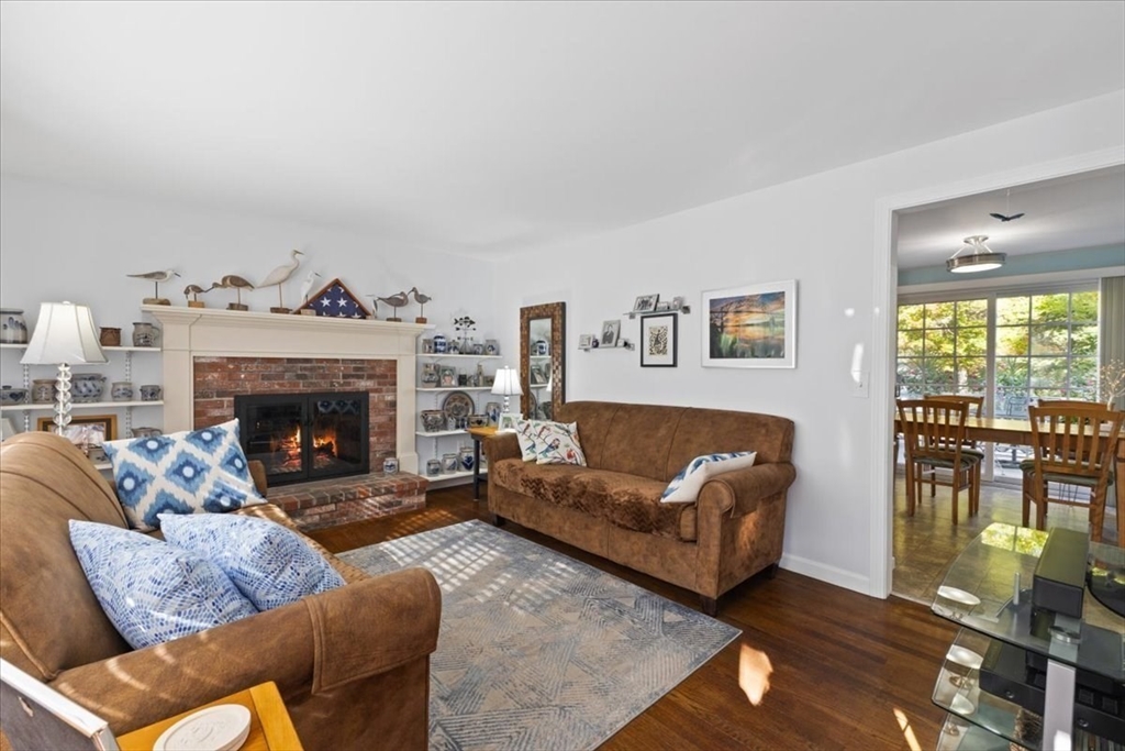 20 Carlton Road Bourne, MA 02532 - Photo 8 of 41