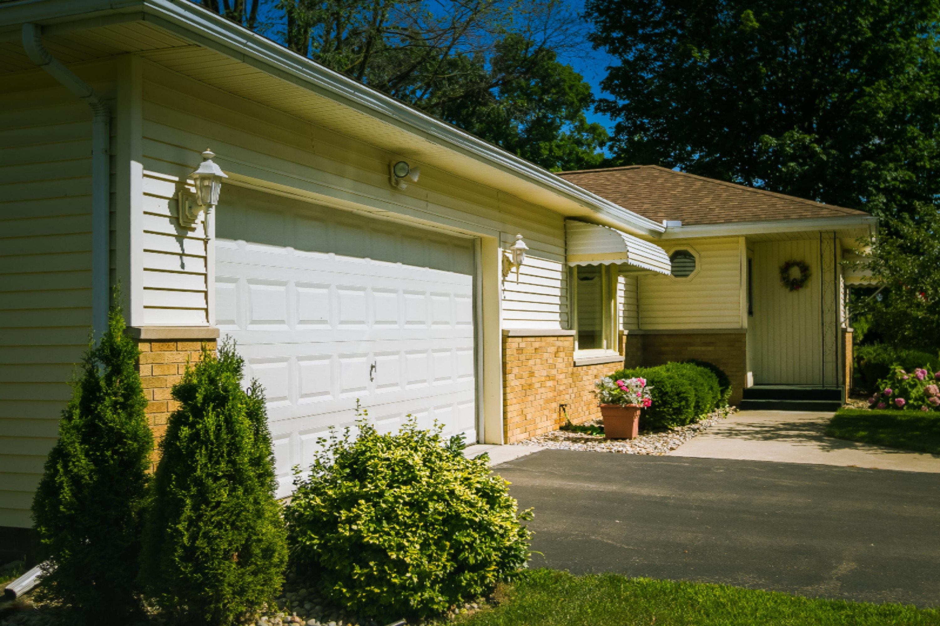 8011 Anderson Road Litchfield, MI 49252 - Photo 4 of 33 2.5