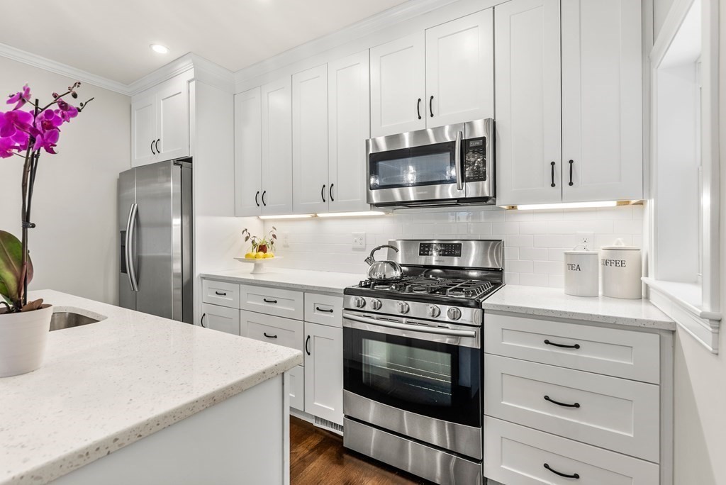 24 Gay Head Street Boston, MA 02130 - Photo 25 of 41