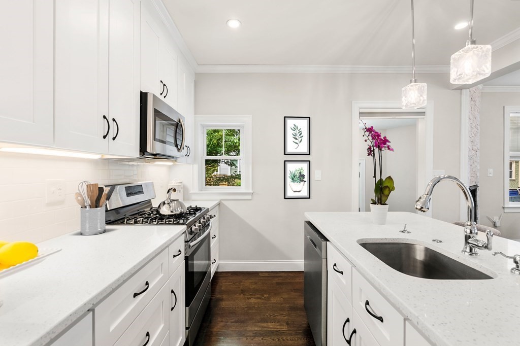 24 Gay Head Street Boston, MA 02130 - Photo 26 of 41