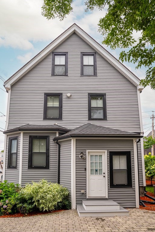 24 Gay Head Street Boston, MA 02130 - Photo 9 of 41