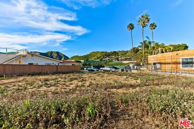 a view of a building