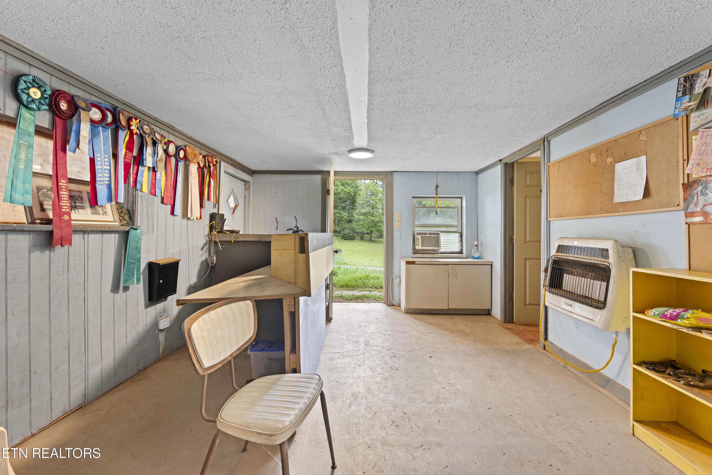 500 Miller Road Clinton, TN 37716 - Photo 17 of 41 aa1006A3683