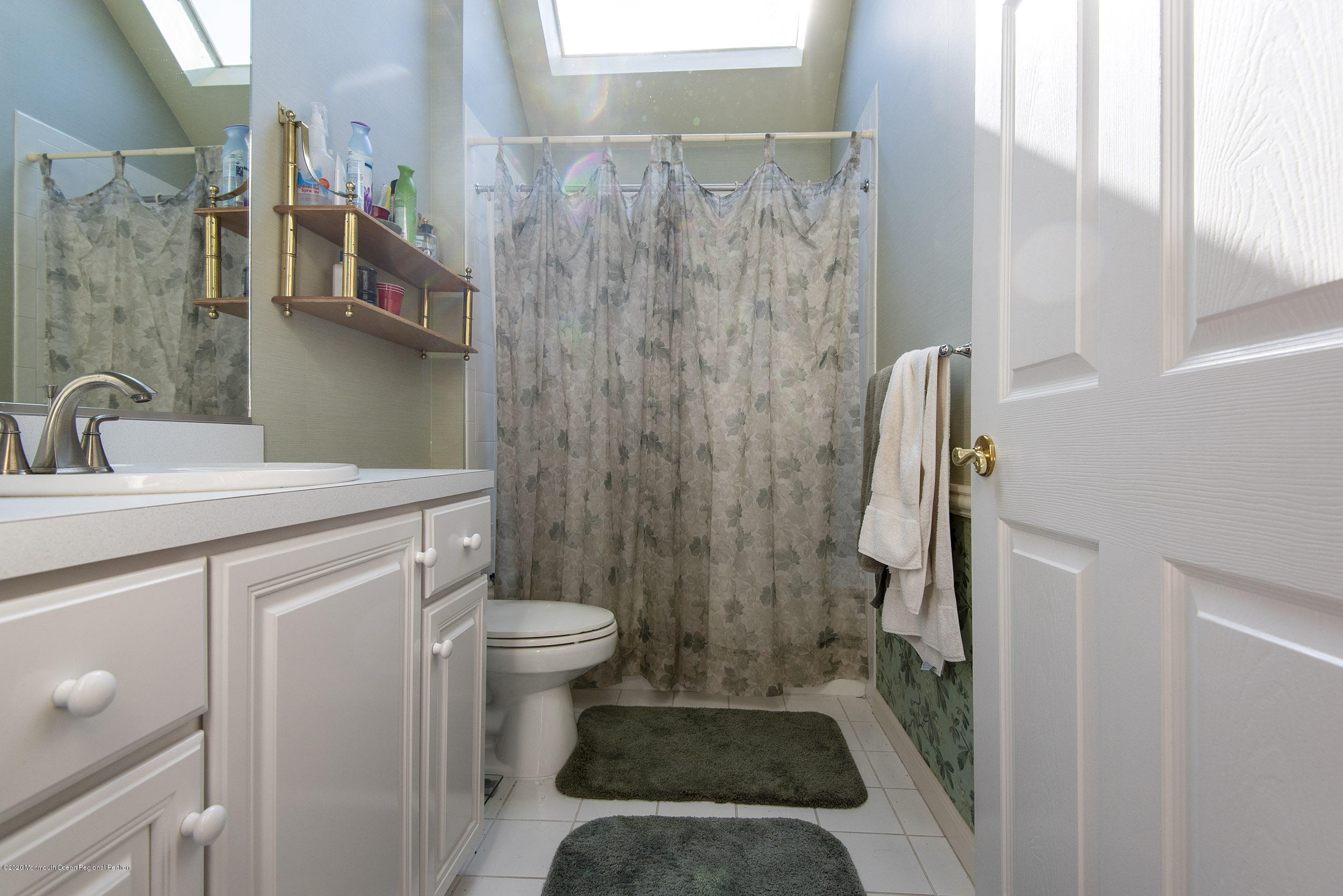 2414 Apple Ridge Circle Manasquan, NJ 08736 - Photo 9 of 41 Bath 1