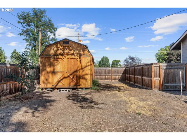 $299,000 | 1602 Broadway Street, Baker City, OR 97814