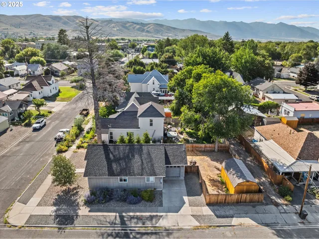 $299,000 | 1602 Broadway Street, Baker City, OR 97814