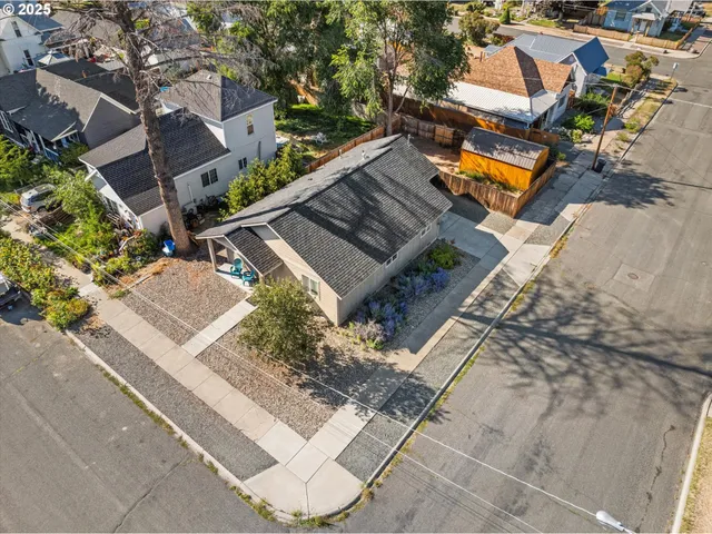 $299,000 | 1602 Broadway Street, Baker City, OR 97814