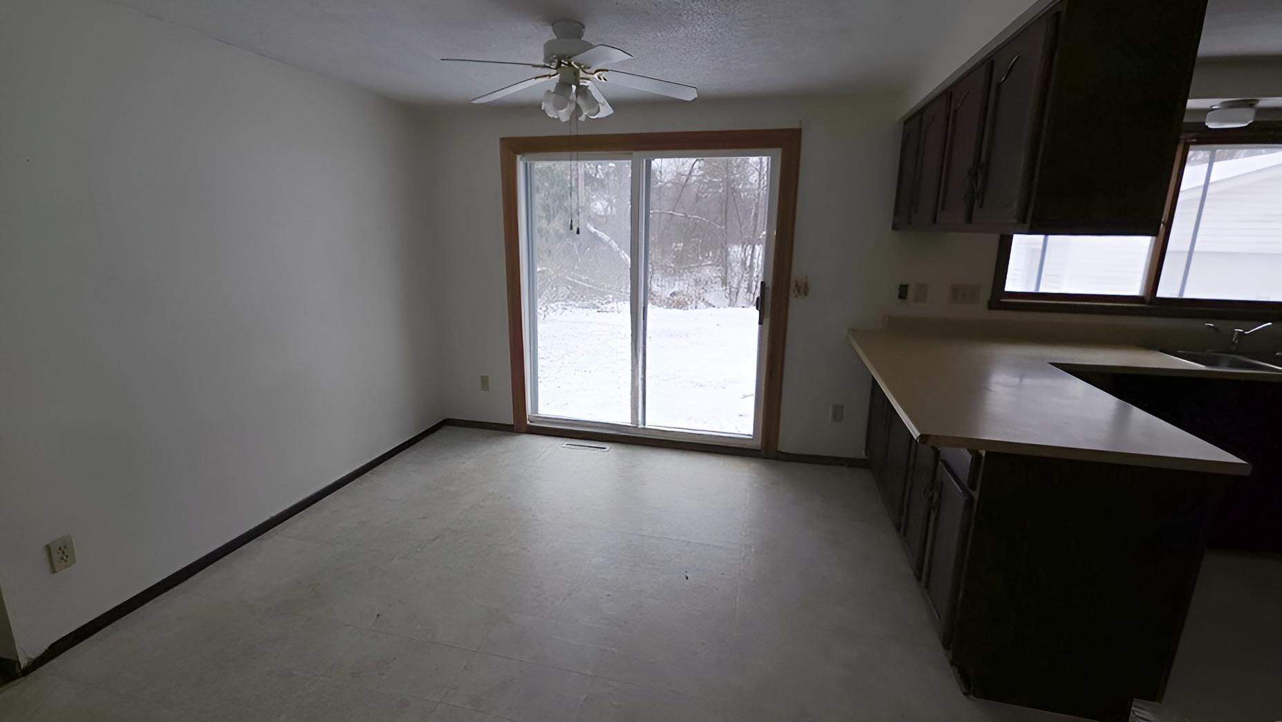 118 East Monroe Avenue Barron, WI 54812 - Photo 20 of 23