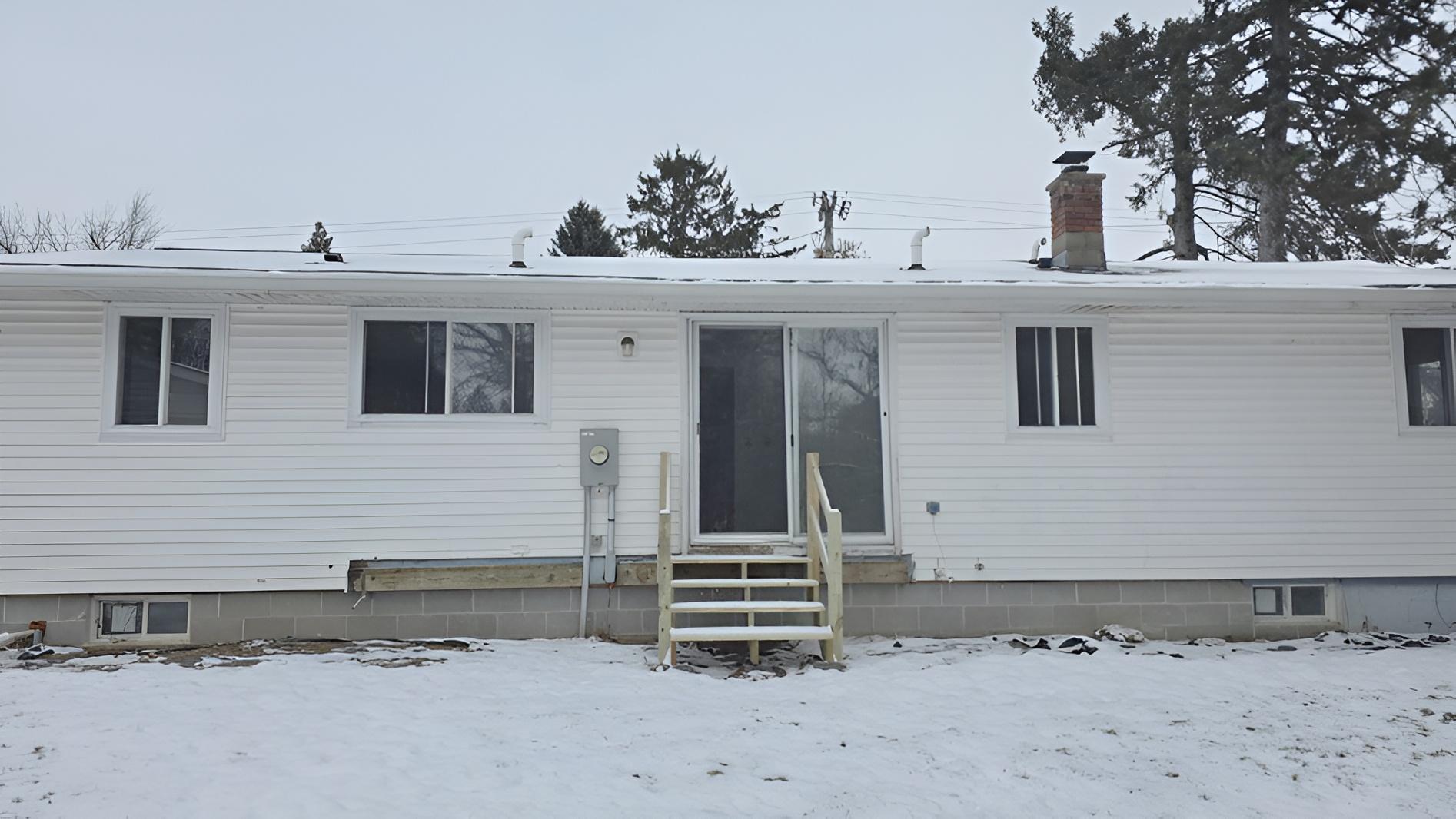 118 East Monroe Avenue Barron, WI 54812 - Photo 3 of 23