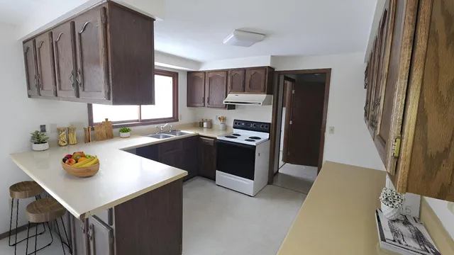 $153,000 | 118 East Monroe Avenue, Barron, WI 54812