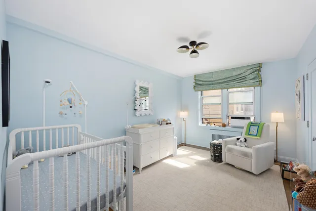 $2,199,000 | 30 East 9th Street, Unit 5LL | Greenwich Village