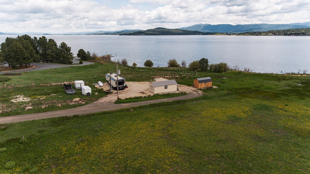 44 Pats Lane, Unit 45 Cascade, ID 83611 - Photo 28 of 34 Lake in Late May