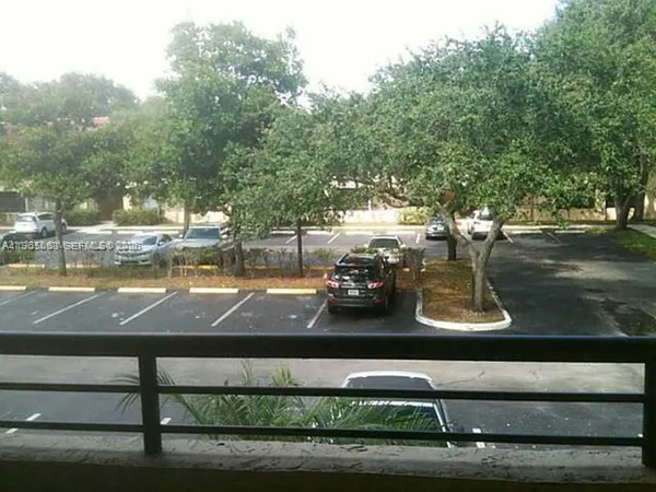 $1,650 | 651 Lyons Road, Unit 10201, Coconut Creek, FL 33063