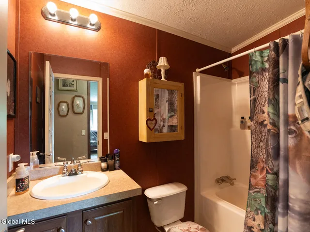 $1,200,000 | 410 Middle Grove Road, Greenfield, NY 12850