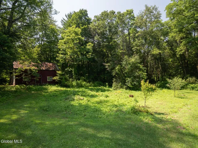 $1,200,000 | 410 Middle Grove Road, Greenfield, NY 12850