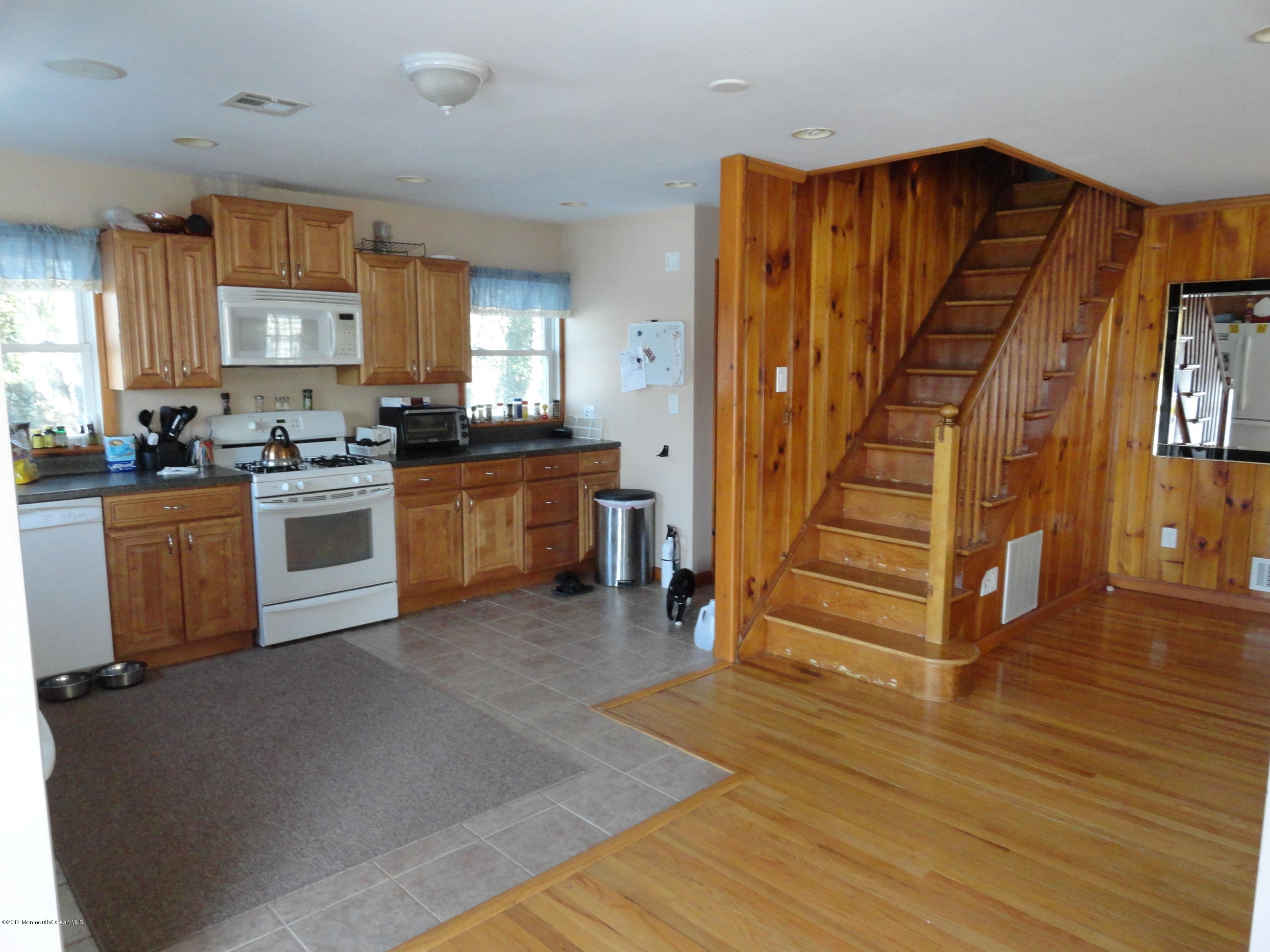 27 Manor Drive Oak Ridge, NJ 07438 - Photo 12 of 21 DSC02324