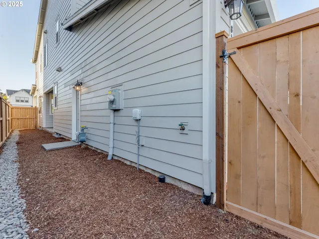 $454,990 | 8383 Southeast Blanton Street, Hillsboro, OR 97123