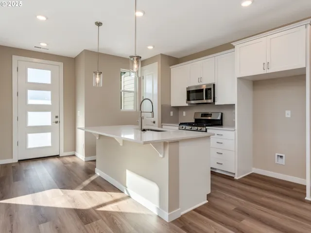 $454,990 | 8383 Southeast Blanton Street, Hillsboro, OR 97123