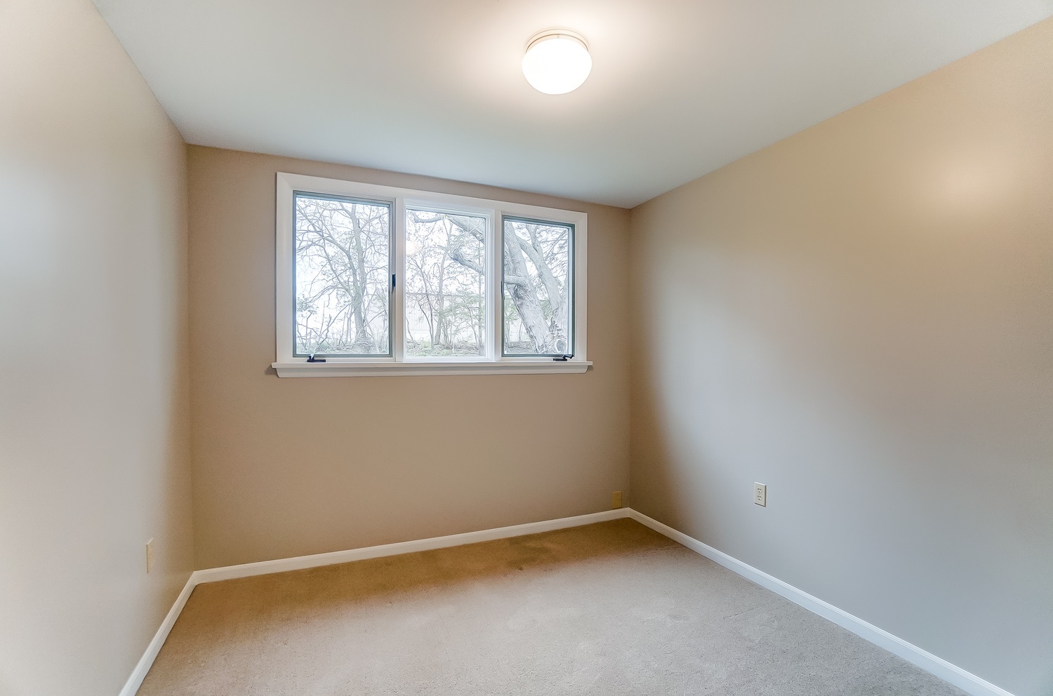 1845 East Springhill Road Warsaw, IN 46580 - Photo 18 of 28 Gallery Image 18