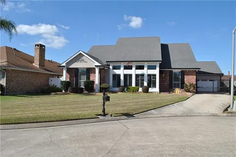 $539,000 | 10 Millwood Court, Marrero, LA 70072