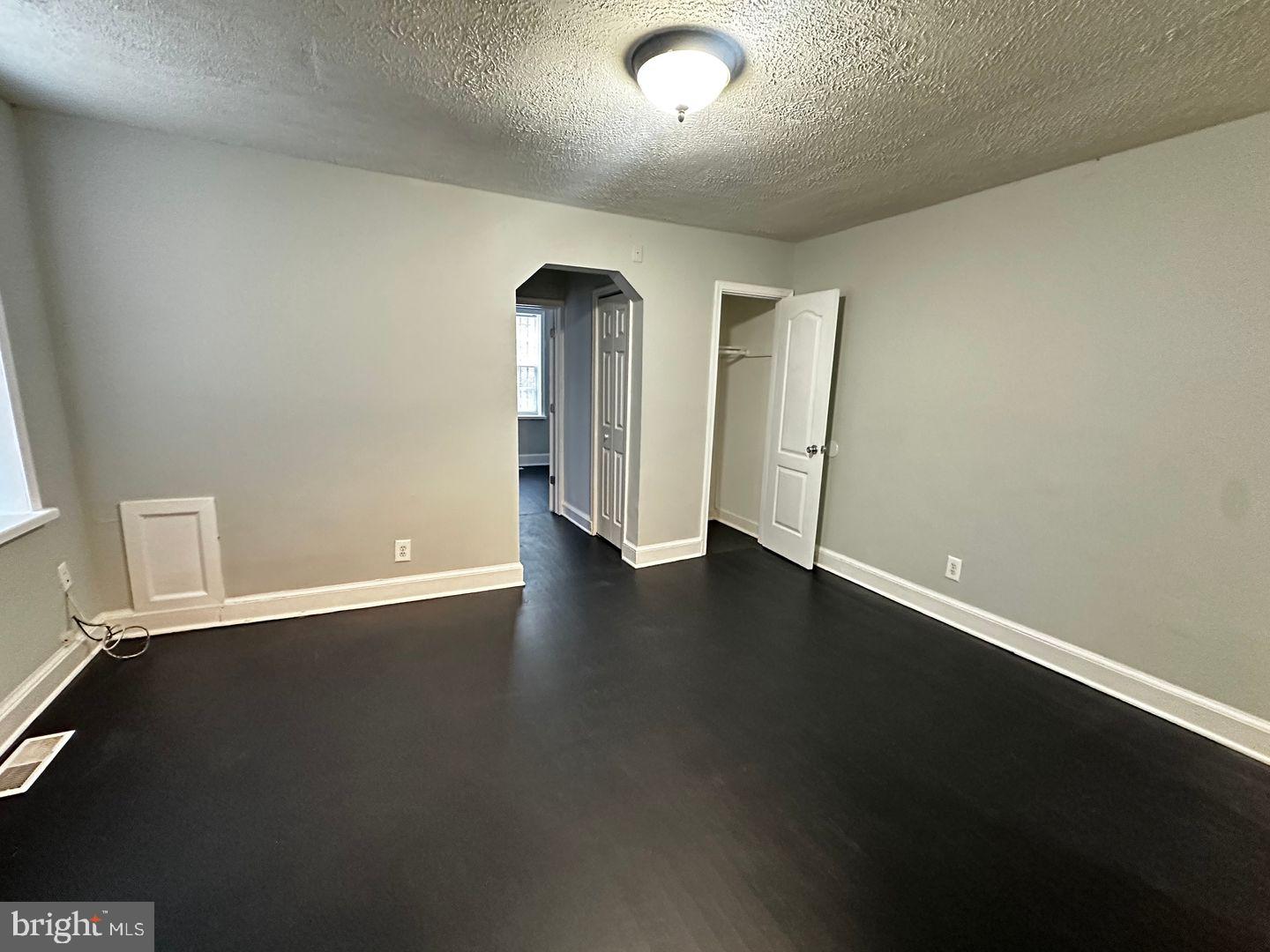 4632 Hillside Road Southeast Washington, DC 20019 - Photo 3 of 19