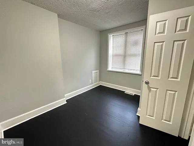 $4,000 | 4632 Hillside Road Southeast, Washington, DC 20019