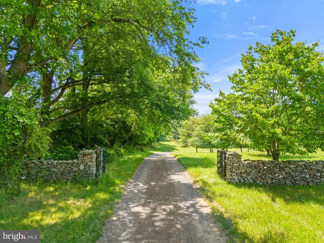 $4,950,000 | 9425 Blackpond Lane, Delaplane, VA 20144