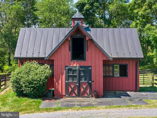 $4,950,000 | 9425 Blackpond Lane, Delaplane, VA 20144