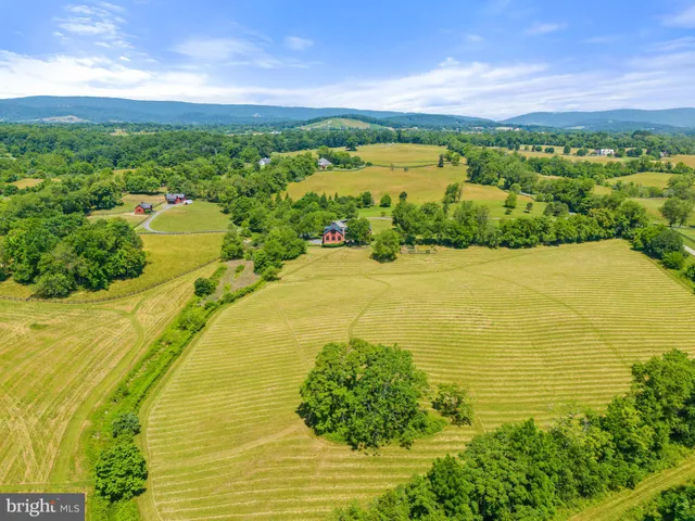 $4,950,000 | 9425 Blackpond Lane, Delaplane, VA 20144
