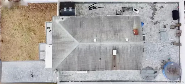 closeup view of a bathroom