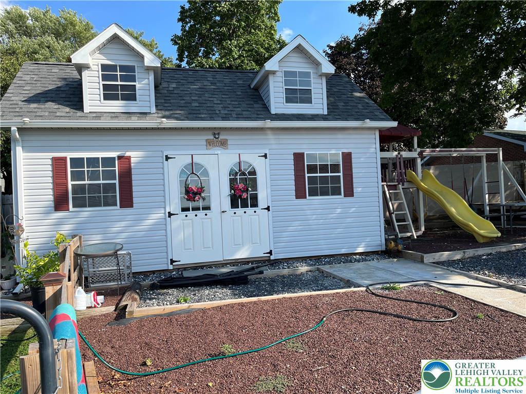 3092 Mauch Chunk Road Allentown, PA 18104 - Photo 6 of 14