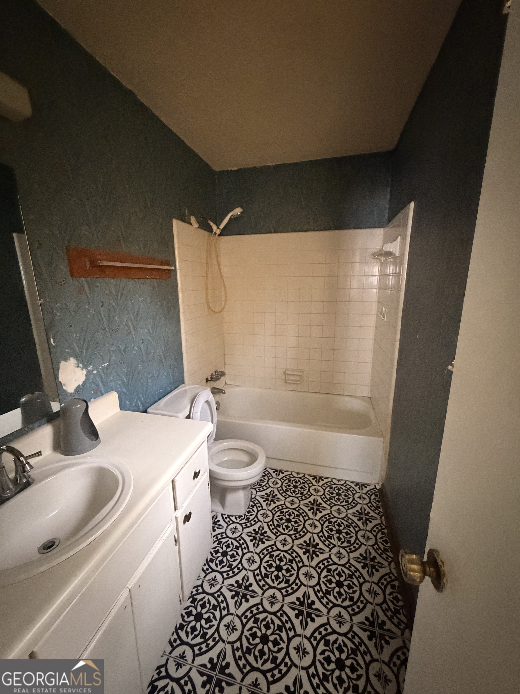 3523 Morgan Road Hephzibah, GA 30815 - Photo 9 of 15 a bathroom with a sink toilet and shower