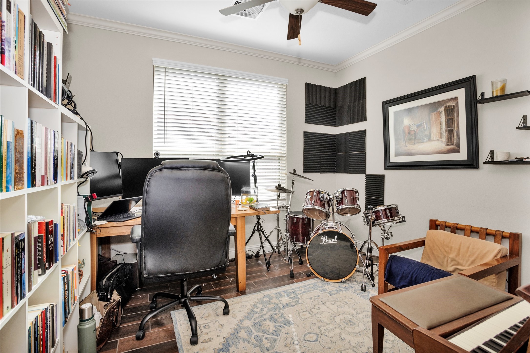 7451 Bethpage Lane Spring, TX 77389 - Photo 21 of 31 a view of a livingroom with furniture and a window