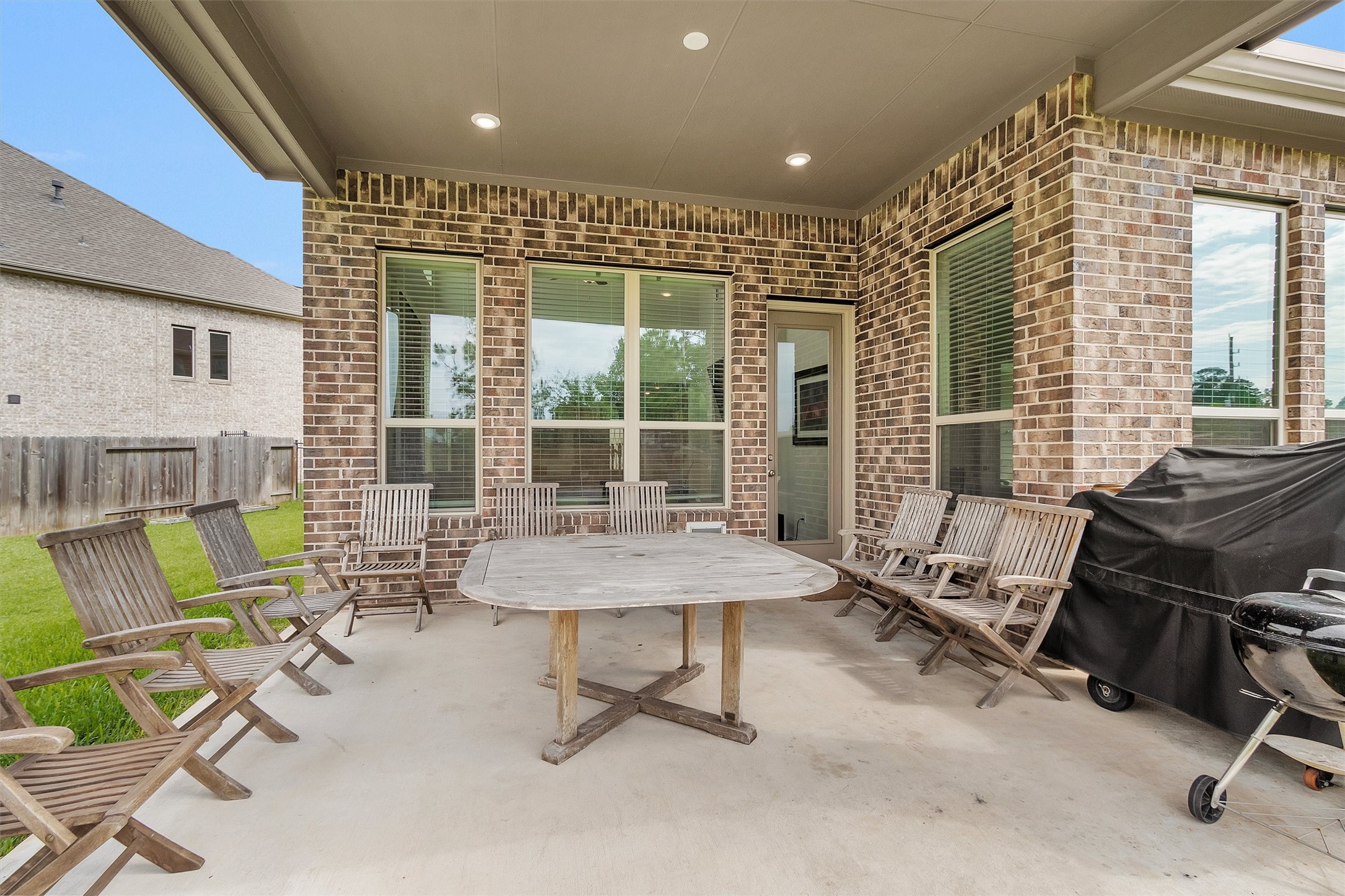 7451 Bethpage Lane Spring, TX 77389 - Photo 29 of 31 a view of a room with gym equipment