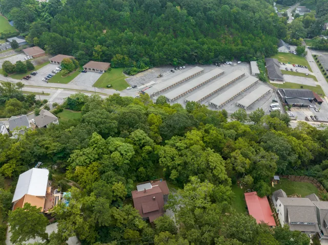 $150,000 | 915 Dallas Road, Chattanooga, TN 37405